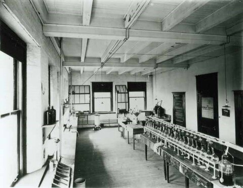 Historic photo of a laboratory inside of Noyes Lab