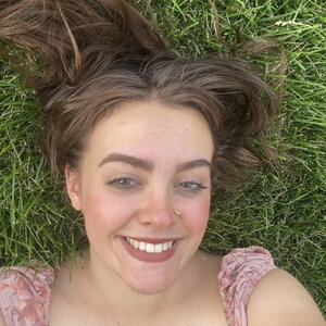 Head shot of Gwenyth Paule