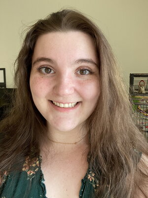 Head shot of Anna DeBernardo 