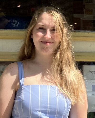 Head shot of Zoey Burkhardt