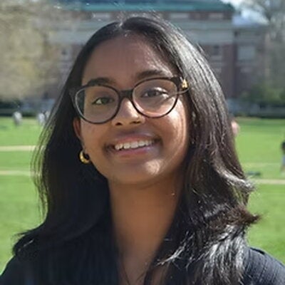 Head shot of Ayushi Chakrobarty