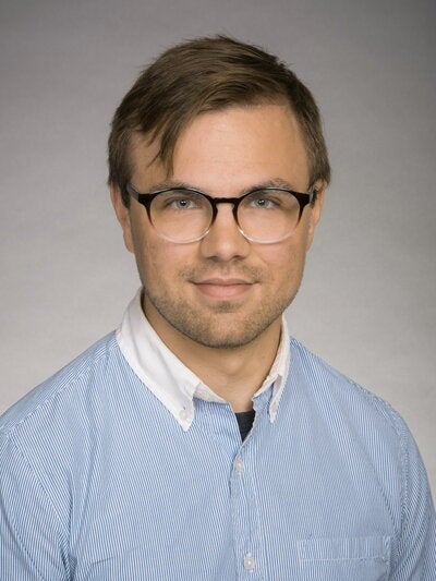 Headshot of Timothy Trinklein