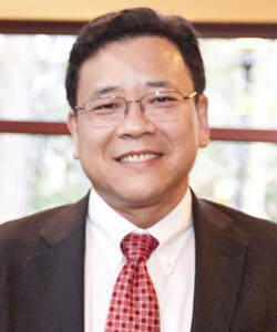 Head shot of Shuming Nie
